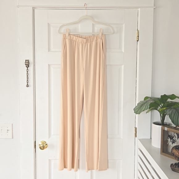 Wide Leg Buttery Pant - Picture 4 of 9